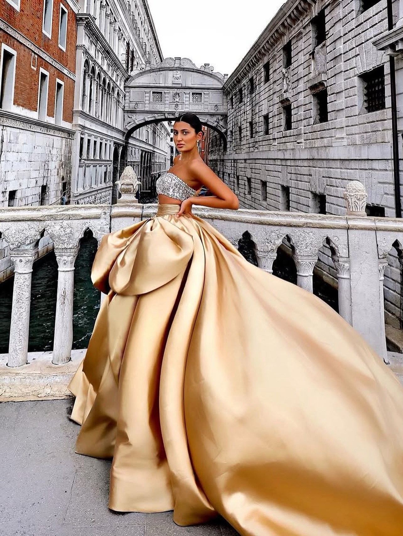 New Metallic Gold Satin High‑W – Women Formal Wear Sale Bewertung und Preis